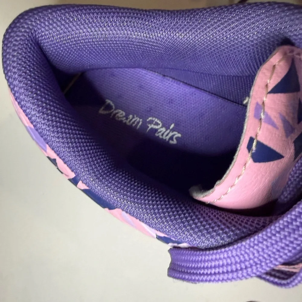 Dream Pairs Girls Soccer Shoes in Pink and Purple